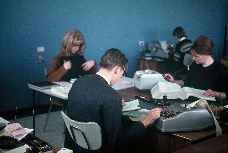 Útibúið á Egilsstöðum opnar sýningu - mynd