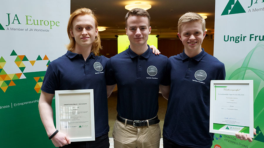 Fyrirtækið Dyngja var valið fyrirtæki ársins 2020 í keppni Ungra frumkvöðla - mynd