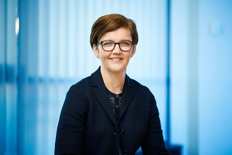 Jónína S. Lárusdóttir framkvæmdastjóri lögfræðisviðs Arion banka hættir störfum - mynd